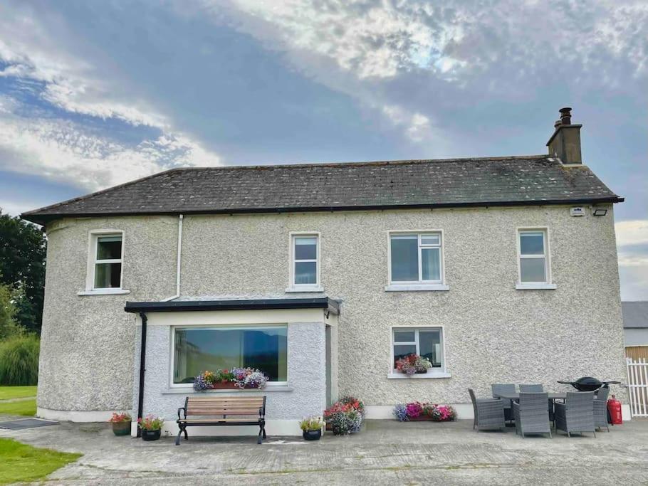 Beautiful Farmhouse An Hour'S Drive From Four Irish Cities 克朗梅尔 外观 照片