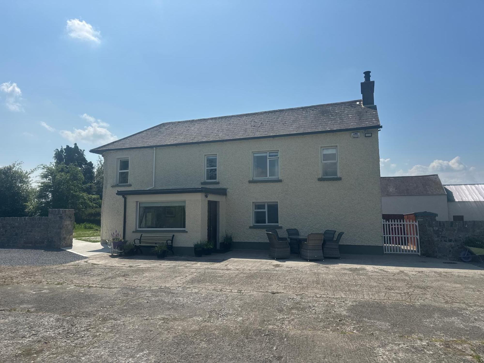 Beautiful Farmhouse An Hour'S Drive From Four Irish Cities 克朗梅尔 外观 照片